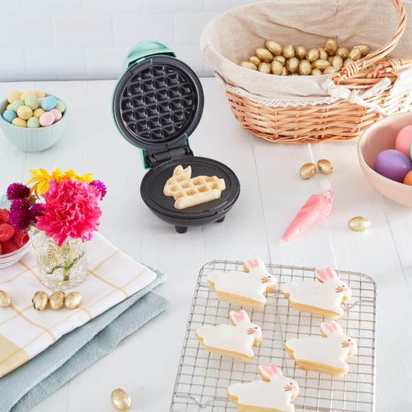 DASH Mini Waffle Maker - Image 2