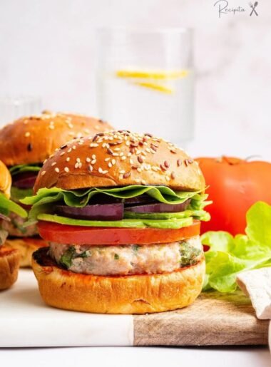 Spinach and feta turkey burgers